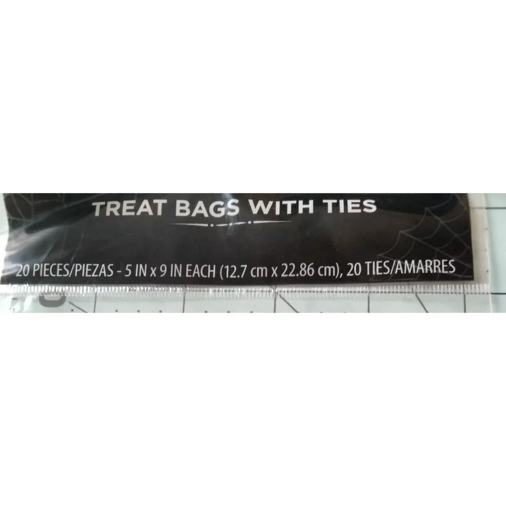 Halloween Skeleton Treat Bags Ties 20 Pieces 5x9 inch